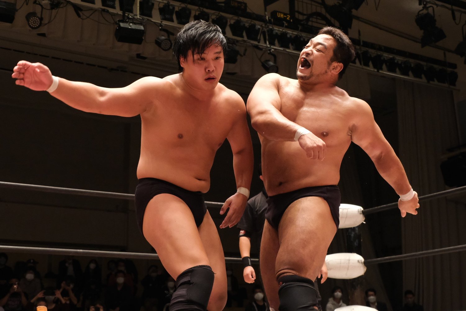 大日本 新エースの 覚悟 ドリュー パーカーのデスマッチ愛 痛いけど頑張る まだやれる 野村卓矢は ストロングbjが最強だ 4 5 プロレス Number Web ナンバー