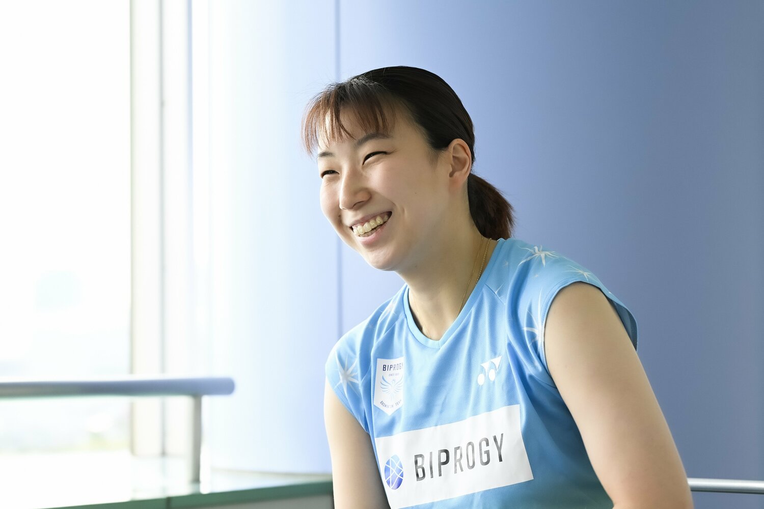 2023年インタビューの様子　©Asami Enomoto