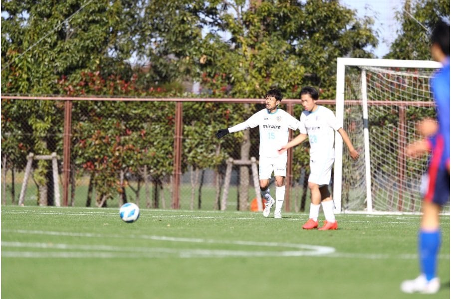 チームを統率する青木剛©Kenzaburo Matsuoka