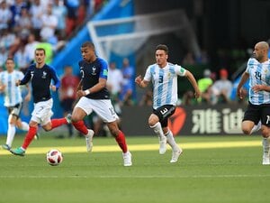 日本の現実主義とエムバペの快楽。職人技も超能力もサッカーの養分だ。