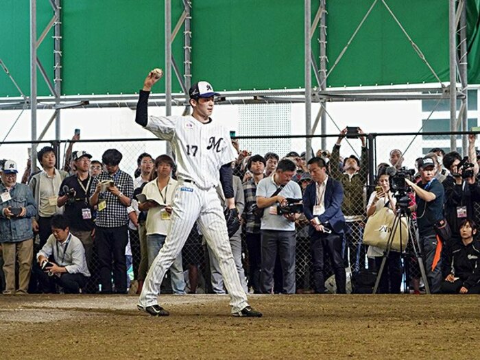 新型肺炎の影響に佐々木朗希人気。2020プロ野球キャンプに異状あり？＜Number Web＞ photograph by Kyodo News