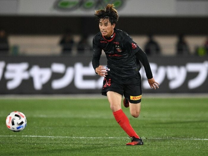 J開幕戦で浦和サポが熱視線＆歓声。汰木康也という魅惑のドリブラー。＜Number Web＞ photograph by Getty Images