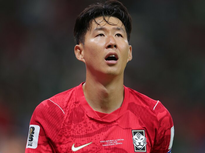 「兵役も行っていないのに…」ソン・フンミンへの悪質な揶揄→取材拒否…現場で何が起きていた？ 韓国“まさかのW杯敗退”のウラで密着記者が見た亀裂＜Number Web＞ photograph by Getty Images