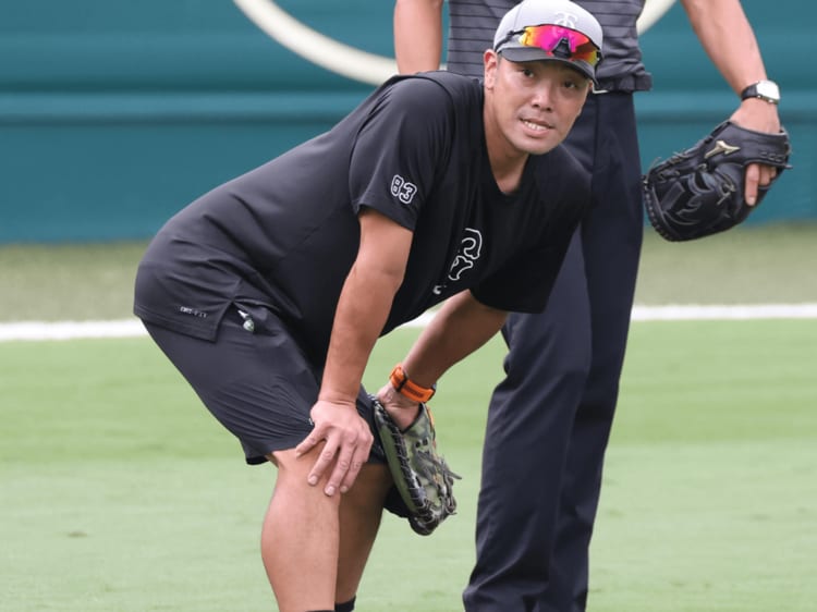 巨人・阿部慎之助監督が命令「お前らも短パンで来い」報道陣ビックリ