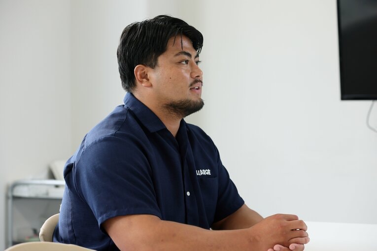 アマチュア相撲の頂点からアメフト転向まで…インタビューに答える花田　©Shigeki Yamamoto