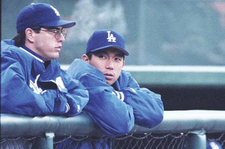 日本人史上初の新人王を獲得したメジャー1年目の9月、野茂英雄はブルペンの撮影をやめるように要望。一体、野茂の身に何が起きていたのか ／ photograph by Koji Asakura