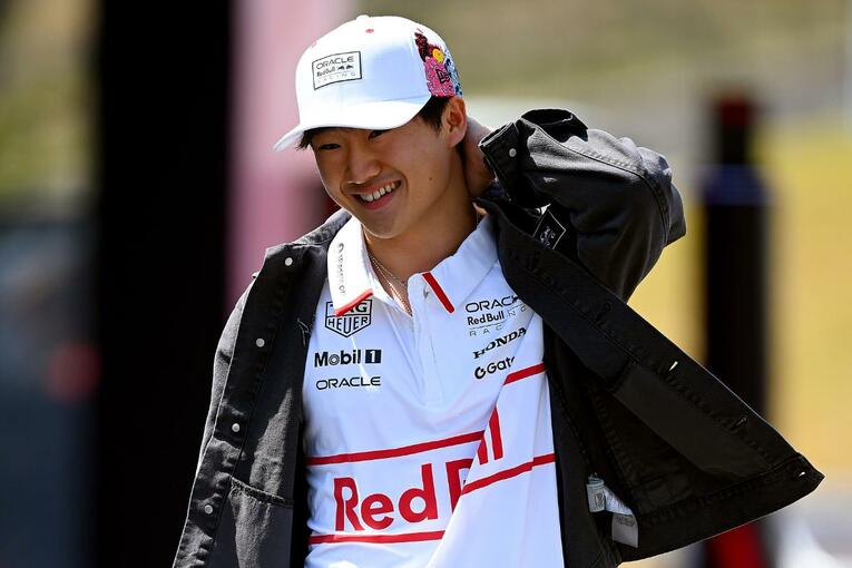 角田とレッドブルが東京・お台場で派手にデモランした『Red Bull Showrun x Powered by Honda』の模様　©Getty Images / Red Bull Content Pool