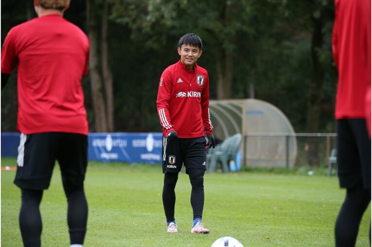 連係不足は“想定内” 19歳久保建英が森保Jで見せた「身体能力差を埋める」クレバーな技術(32) ／ photograph by JFA