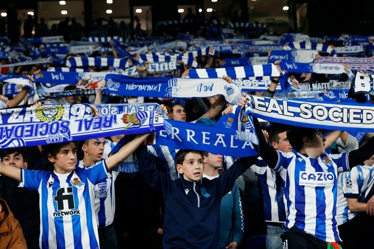 久保建英22歳「このような勝利に慣れないと」なぜ“ソシエダ20季ぶりCL決勝T”偉業にもクールだったか…“動画に収まらない”タケの真骨頂(13)