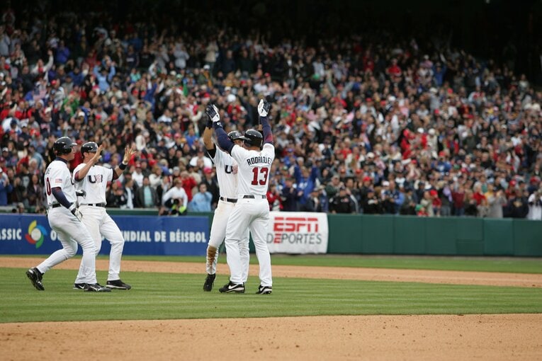2006年WBC第2ラウンド、日本対アメリカ戦。守護神・藤川球児がサヨナラ負けを喫する　©Naoya Sanuki