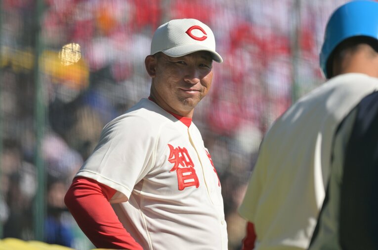 2年前の夏の甲子園全国制覇から今年は県大会1回戦負けとジェットコースターな監督人生の智弁和歌山・中谷仁監督 ／ photograph by Hideki Sugiyama