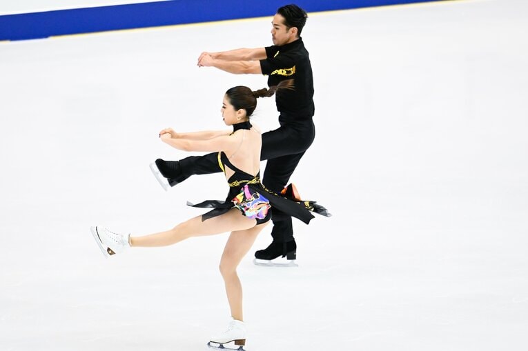 「すごい見つめられている感があって…」高橋大輔＆村元哉中が奏でる新たな関係性「音楽が鳴った瞬間、大ちゃんの目力が変わるんです」(48)