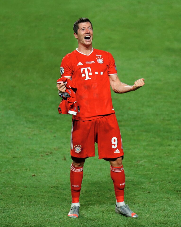 19-20シーズンのブンデスリーガでは、5年連続開幕戦ゴール、開幕あkラ11試合連続ゴールなど爆発的な活躍を見せた　©Sébastien Boué/L’Équipe