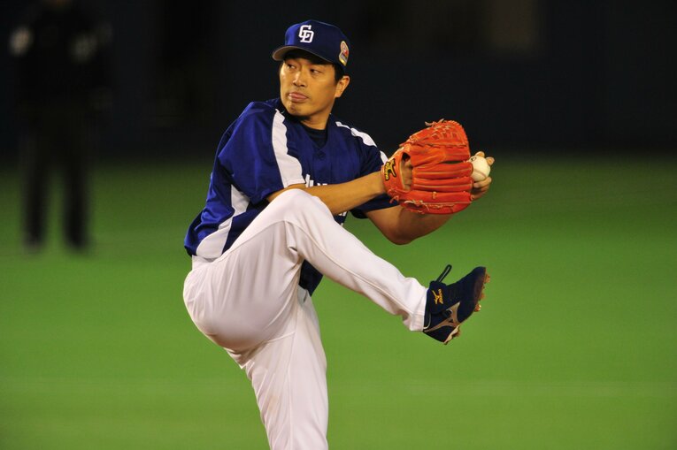 晩年まで独特のフォームを追求した　©BUNGEISHUNJU