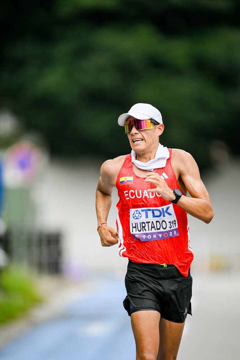 一時は先頭を独走しかけたエクアドルのウルタド。歩型違反でペナルティを受けた　©Nanae Suzuki