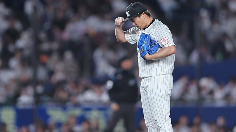 ZOZOマリンのマウンドで集中する益田直也　©︎Chiba Lotte Marines