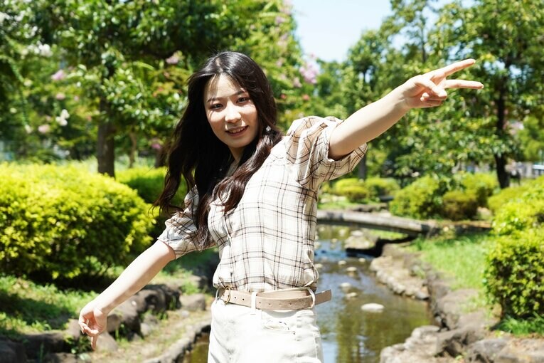 「もし双子じゃなかったら…」“スターダムの女子高生3姉妹”の末妹・妃南15歳に聞く「姉たちに伝えたいこと」《特別グラビア》(20)