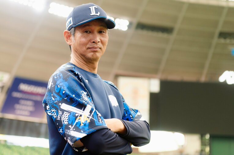 昨季の大低迷から一転、今季は強力先発陣を中心に接戦を守り切る好調な戦いぶりを見せている西武・西口文也監督に話を聞いた ／ photograph by Wataru Sato