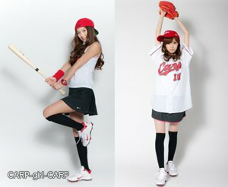 『勝ち子』のメンバー、ひかりちゃん（左）とまゆちゃん