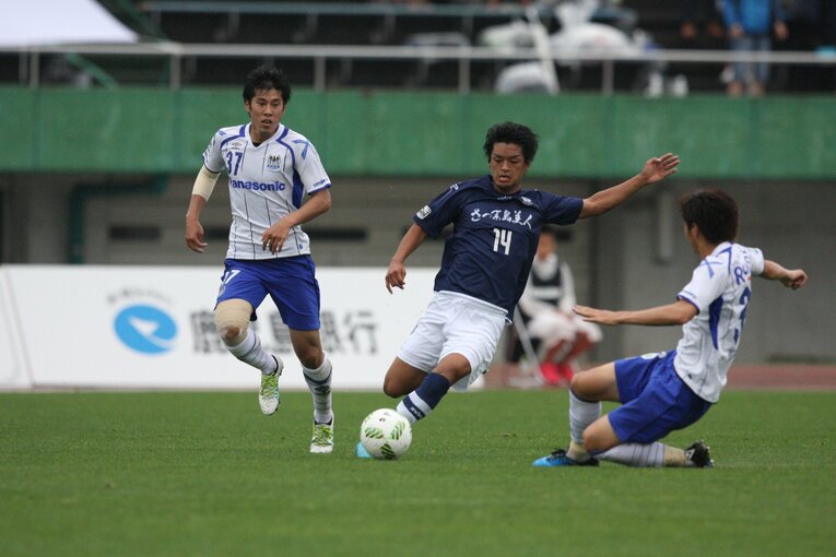 2015-2016年には鹿児島でプレー　©︎J.LEAGUE