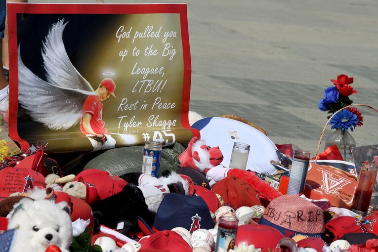 ファンたちもスカッグスを偲んだ　©Getty Images