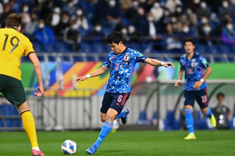 いまや日本代表に欠かせない存在となった遠藤航。カタールW杯アジア最終予選でも先発フル出場を続けている　©JMPA