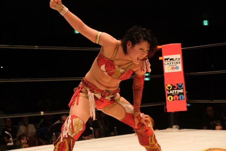 「日本スタイルも出し切った」イヨ・スカイが“WWEでは使えない大技”を…林下詩美が女子プロレス新団体で叶えた夢「今日は紫雷イオが見れた」(48)
