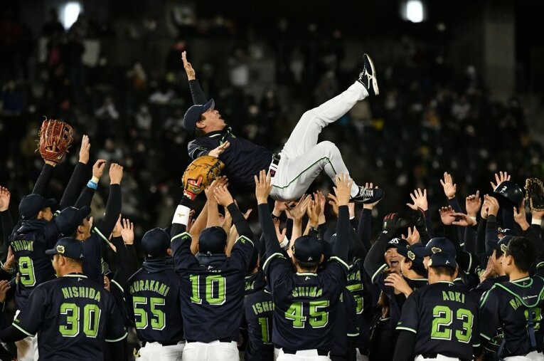 昨季セ・リーグを制したヤクルト。今季もリーグをけん引するのか、それとも… ／ photograph by Hideki Sugiyama