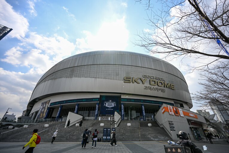 ドジャース対パドレスの開幕戦は高尺スカイドーム（韓国ソウル）で行われた ©Nanae Suzuki