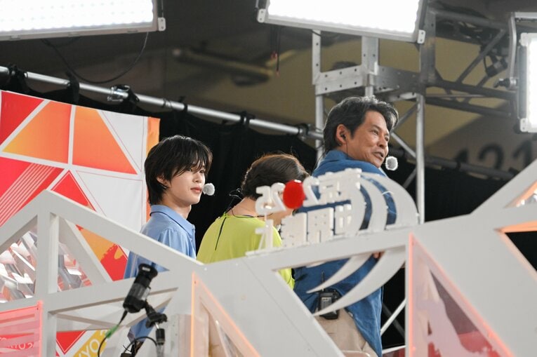 陸上ファンが胸熱になった織田裕二＆中井美穂の再登板…横に座るKも嬉しそう（写真はまだまだ続きます）　©︎Nanae Suzuki