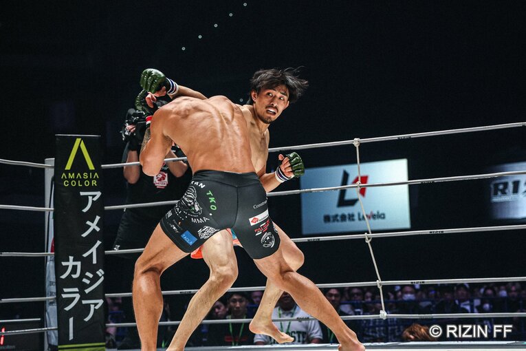 セミファイナルでグスタボと対戦した桜庭　©RIZIN FF