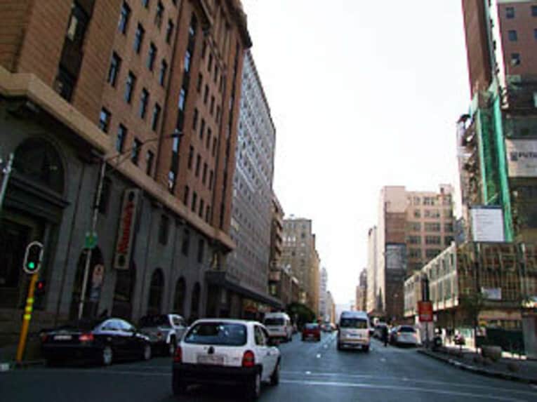 ついにヨハネスブルグへ潜入。南アW杯のために僕は命をかけてる!?(5)