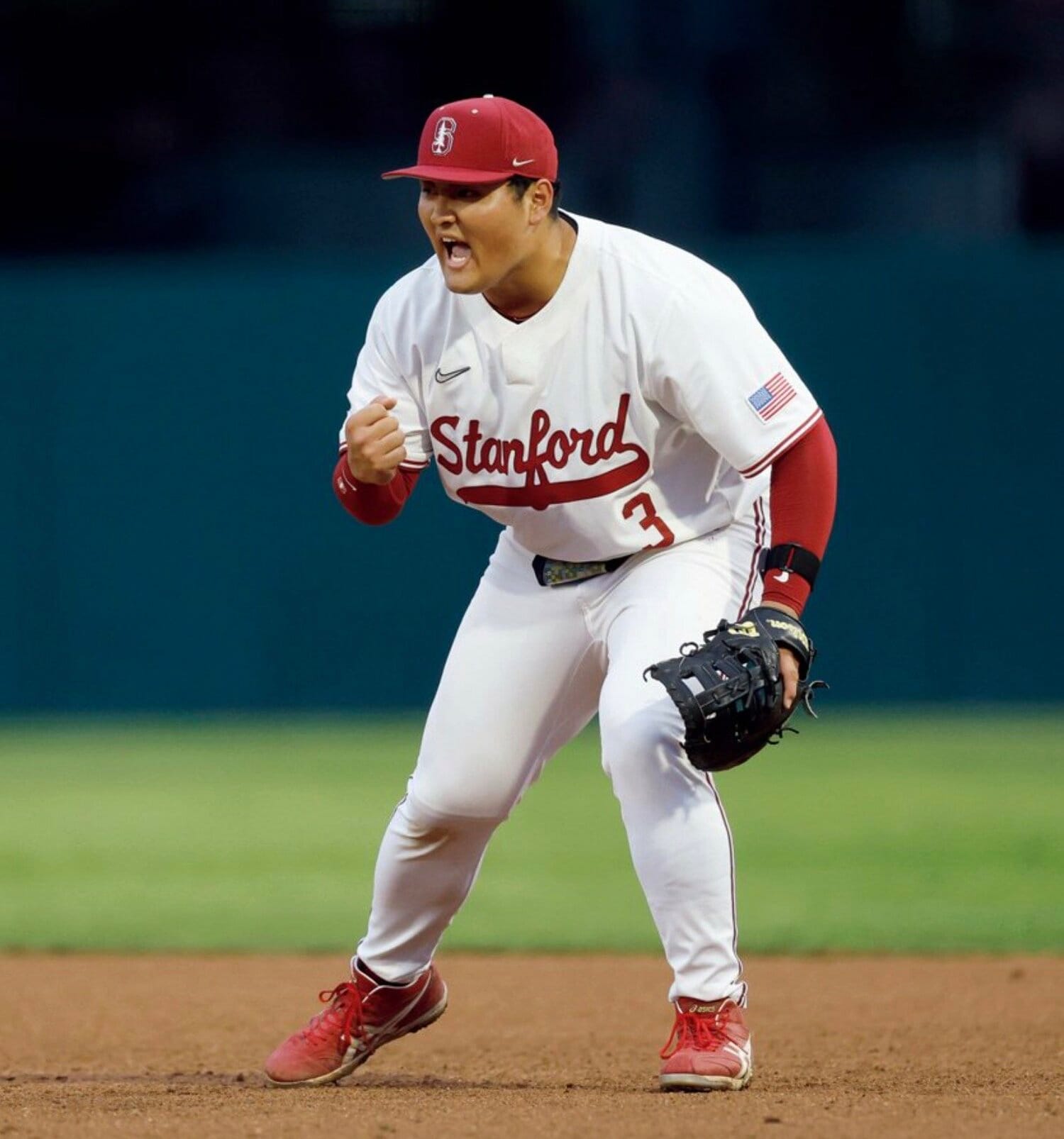 佐々木麟太郎（ささき・りんたろう）／2005年4月18日生、岩手県出身。中学時代は金ケ崎シニアで大谷翔平の父・徹監督の下でプレー。花巻東高では1年春からベンチ入りし、3年夏の甲子園は準々決勝で仙台育英に敗れた。高校通算140本塁打。'24年9月、米スタンフォード大に特待生として入学。184cm、113kg　©Yukihito Taguchi