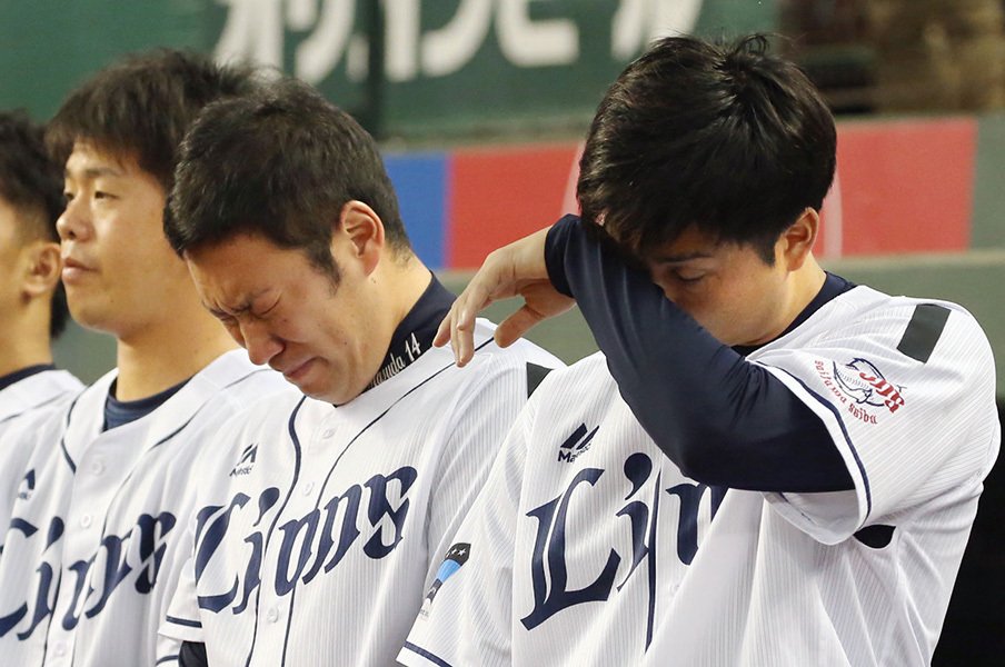「慎二さんが来なかったらクビに」西武が涙で送った名コーチ・森慎二。＜Number Web＞ photograph by Kyodo News