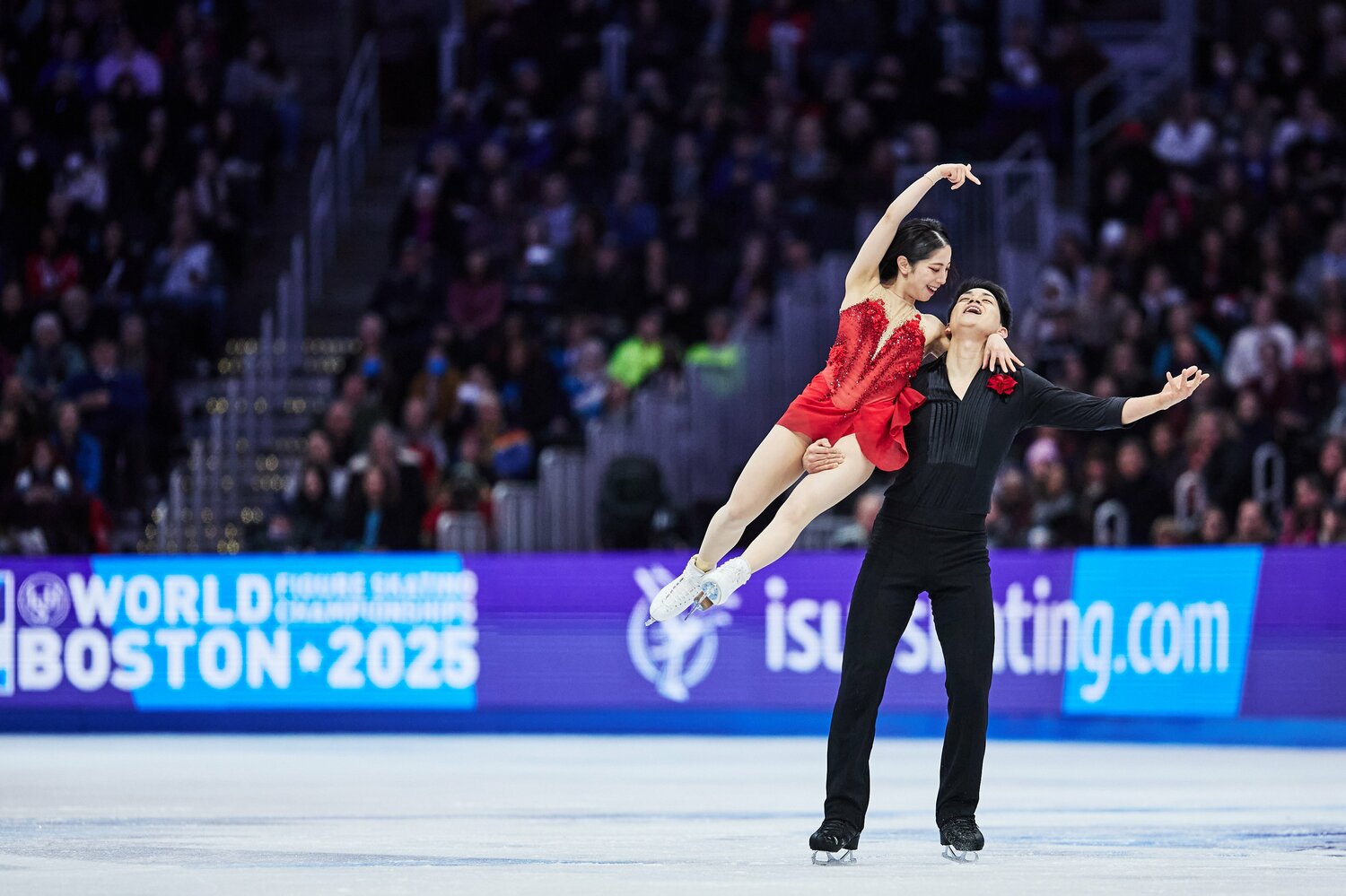 三浦・木原はフリーでも渾身の演技で2度目の世界選手権優勝をつかんだ　©Getty Images