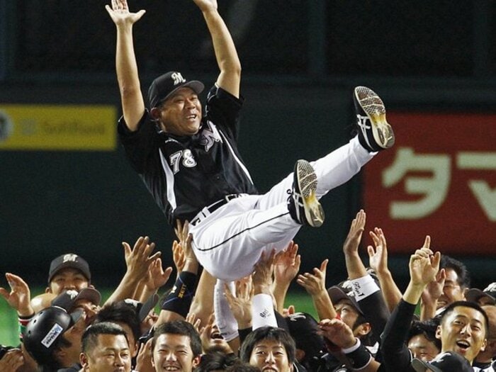 ロッテがCSの新しい戦い方を発明!「即興野球」で巨人も勝てる?<Number Web> photograph by KYODO