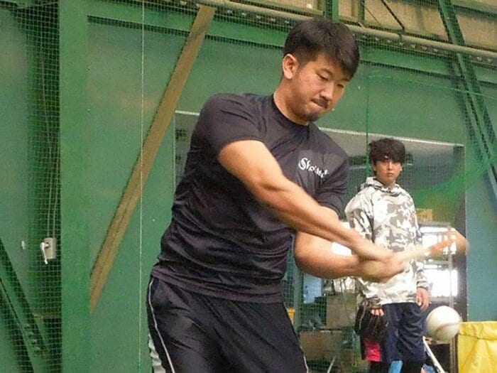 アキレス腱断裂、戦力外通告の悲劇。元ロッテ大松尚逸が選んだ「浪人」。＜Number Web＞ photograph by NIKKAN SPORTS