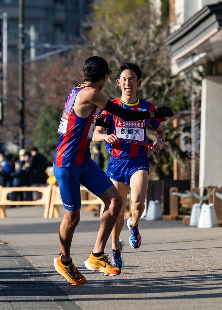 青学大・太田に並ばれた駒澤大・佐藤へ「絶対に気持ちでついて行け！」箱根駅伝の経験者→ガチ駅伝ファン・濱野将基が振り返る「引退して初めての箱根」（4／5）  - 駅伝 - Number Web - ナンバー