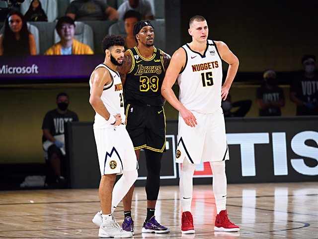 ヨキッチは悔しさもプレッシャーも口笛で悠々と NBAナゲッツを照らす