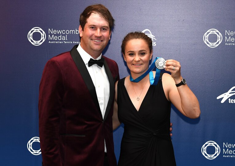 パートナーのキシックと　©EPA=JIJI PRESS