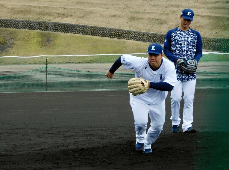 宮崎・南郷での春季キャンプで汗を流す平良　©︎Haruka Saro
