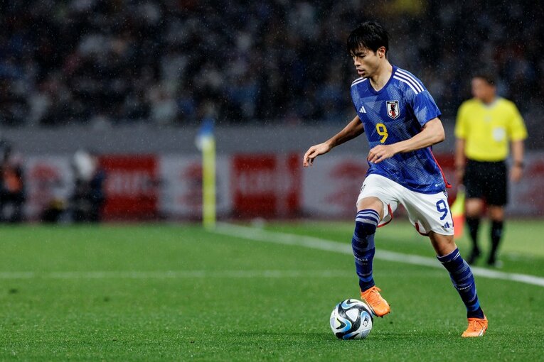 日本代表3月シリーズ、ウルグアイ戦の三笘 ©Kiichi Matsumoto/JMPA