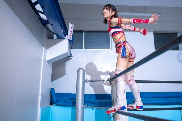 「芸能人に何ができる」批判も…大河出演女優・向後桃が辿り着いた“約束の地”「私はスターダムでプロレスがしたい」《特別グラビア》(28)