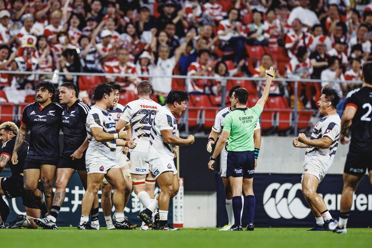 HO佐藤健次（早稲田大学）、PR竹内柊平（浦安D-Rocks）©︎Kiichi Matsumoto