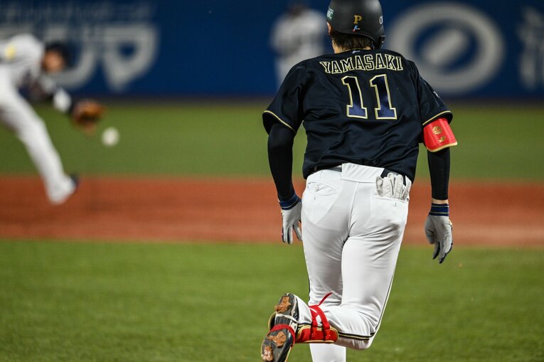 山﨑福のタイムリー　©Nanae Suzuki