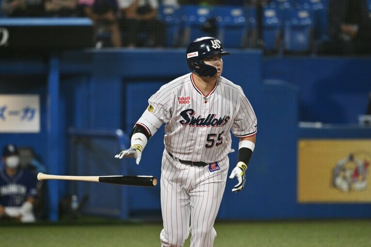 9月2日の中日戦で最年少50号ホームラン。日本人選手が50号を超えるのは2002年の松井秀喜以来となる　©Hideki Sugiyama