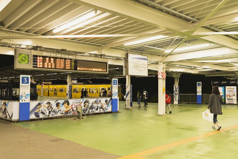“奇跡のCS進出”ならず…それでもライオンズを陰で支えた西武鉄道の「野球ダイヤ」、特別な半年(21)
