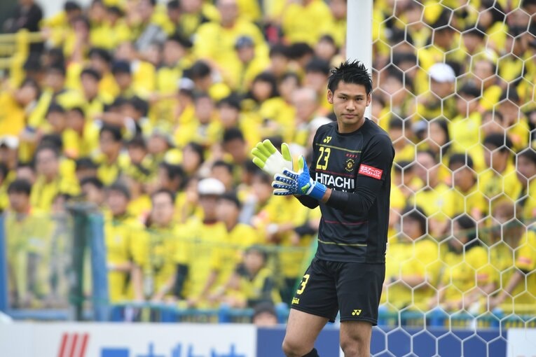 写真は2016年。21歳のときに柏レイソルで正GKに定着した　©Getty Images