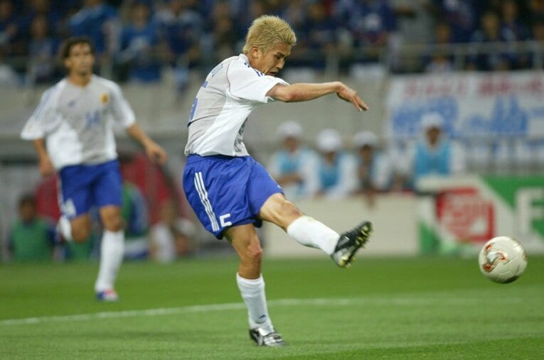 2002年の稲本潤一　©Sports Graphic Number