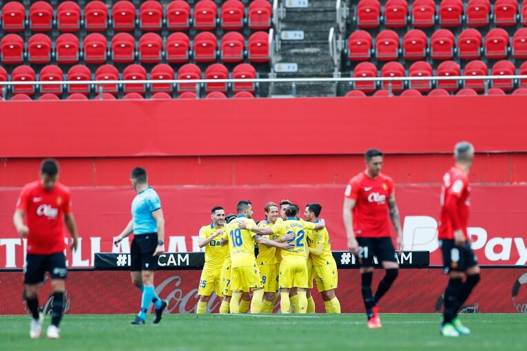 「クボはファウル覚悟で止めなければ」 残留争いで久保建英が大仕事…辛口のタクシー運転手もニコリ〈カメラマン現地取材〉(11)